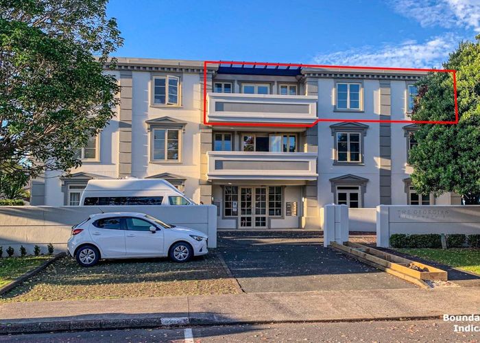  at 14/8 Sidmouth Street, Mairangi Bay, North Shore City, Auckland