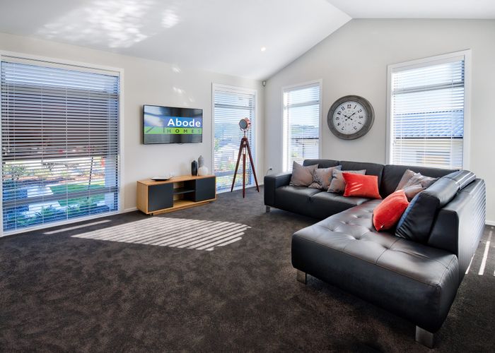  at 5 Ken Douglas Drive, Aotea, Porirua