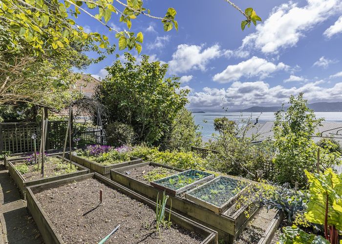  at 25 Tai Paku Paku Road, Karaka Bays, Wellington