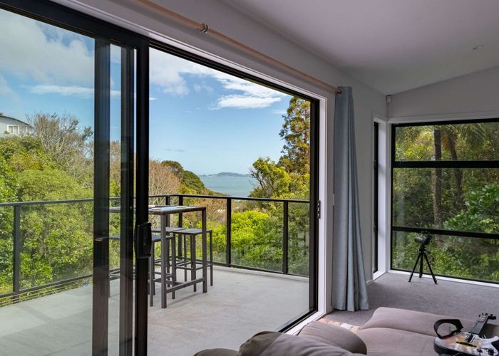  at 78 Howard Rd, Eastbourne, Lower Hutt, Wellington