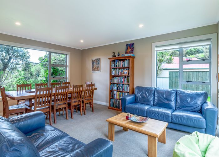 at 8 Rimu Road, Oratia, Auckland