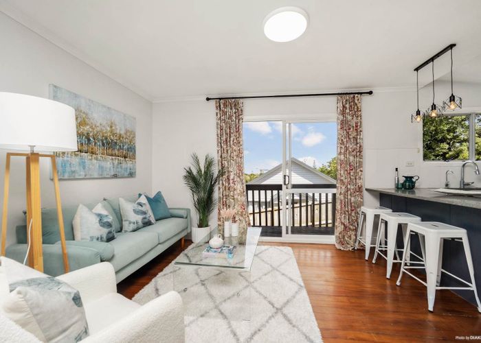  at 7B Seymour Road, Sunnyvale, Waitakere City, Auckland