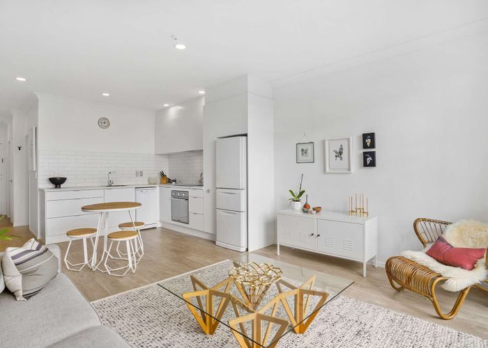  at 305/3 Morningside Drive, Morningside, Auckland City, Auckland