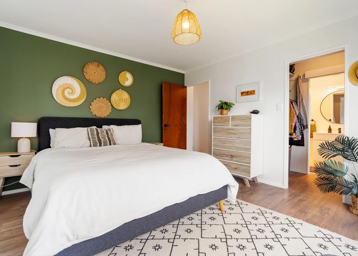  at 1 Lexington Drive, Botany Downs, Manukau City, Auckland