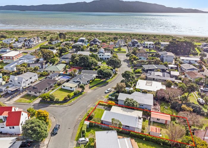  at 13 Bahama Crescent, Paraparaumu Beach, Kapiti Coast, Wellington