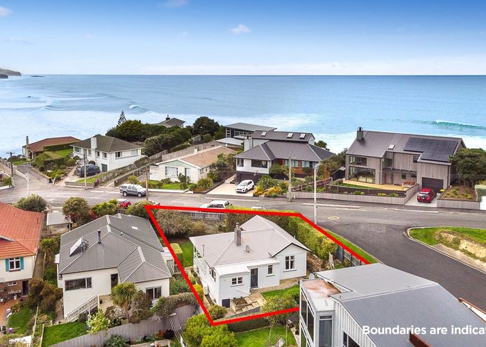 Free property data for 38 Cliffs Road, Saint Clair, Dunedin homes.co.nz