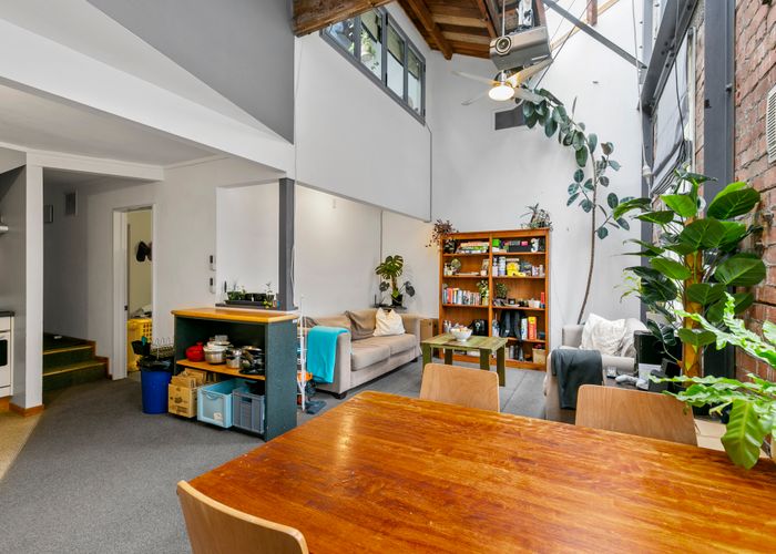  at 2/107 Cuba Street, Te Aro, Wellington