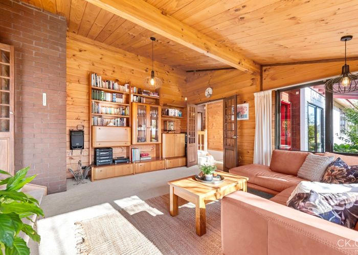  at 5 Seymour Grove, Kingsley Heights, Upper Hutt, Wellington