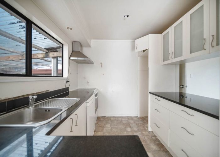  at 19 Manuroa Road, Takanini, Papakura, Auckland