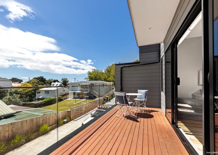  at 5/18 Pine Street, New Lynn, Waitakere City, Auckland