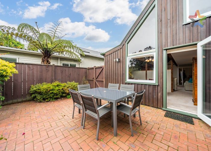 Free property data for 72 Knights Road, Hutt Central, Lower Hutt