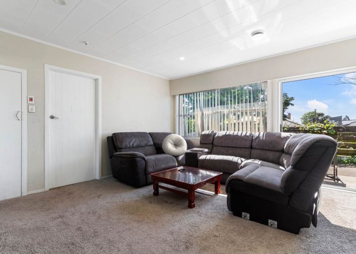  at 4/8 Maunu Road, Papatoetoe, Manukau City, Auckland