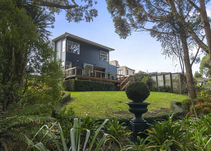  at 42 Ruapehu Drive, Fitzherbert, Palmerston North