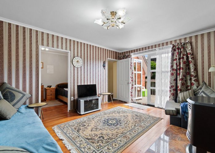  at 16 Burnett Avenue, Mount Roskill, Auckland