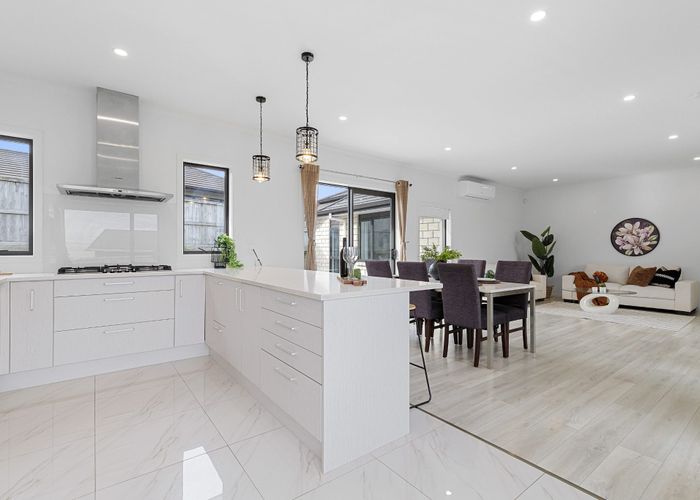  at 10 Helenslee Court, Flagstaff, Hamilton