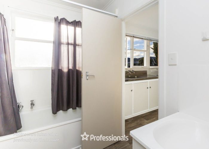  at 1/516 Fergusson Drive, Trentham, Upper Hutt, Wellington