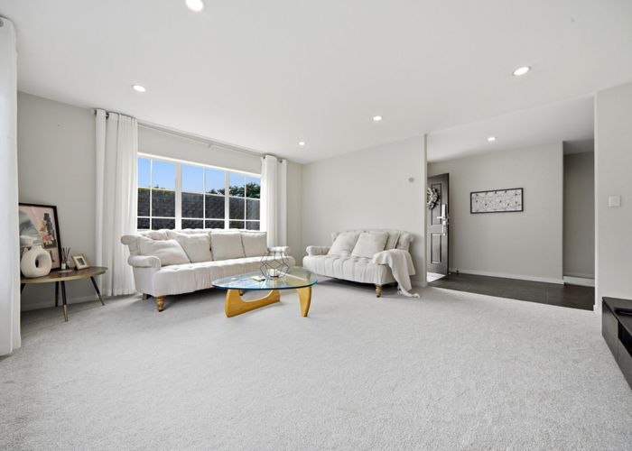  at 64 Laurel Oak Drive, Schnapper Rock, North Shore City, Auckland