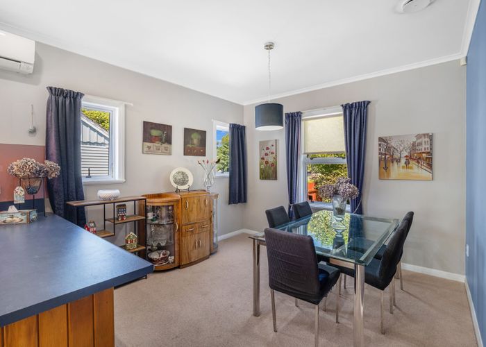  at 105  Anzac Parade, Whanganui East, Whanganui, Manawatu / Whanganui