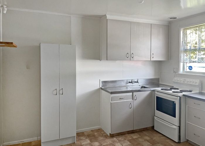  at 2/113 Clouston Park Road, Clouston Park, Upper Hutt, Wellington