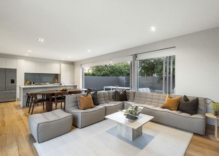  at 11 Wainui Avenue, Point Chevalier, Auckland City, Auckland