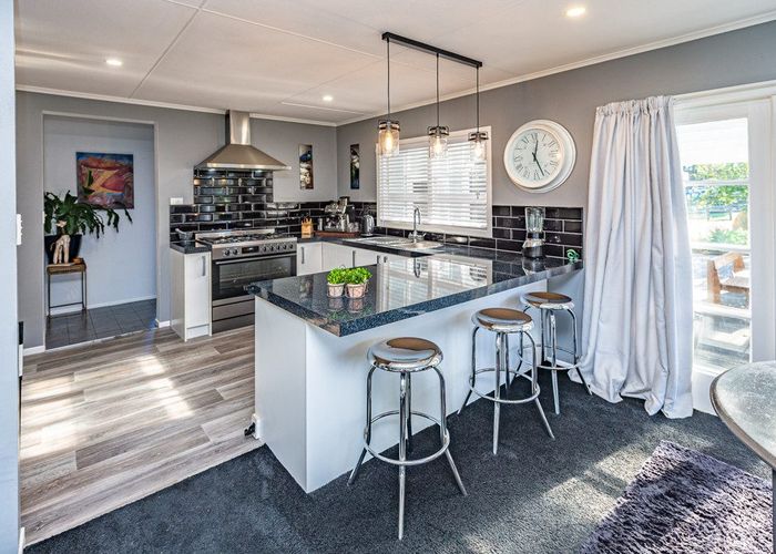  at 21 Glenn Street, Castlecliff, Whanganui, Manawatu / Whanganui