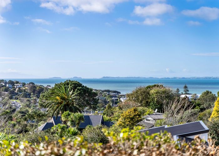  at 85 Penzance Road, Mairangi Bay, Auckland