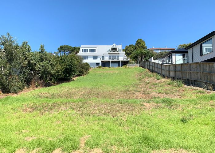  at 113 Pacific Parade, Army Bay, Whangaparaoa
