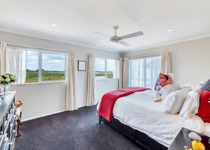  at 55 Bayvista Drive, Karaka, Papakura