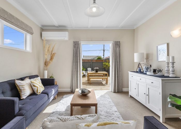  at 22 Resolution Street, Lyall Bay, Wellington