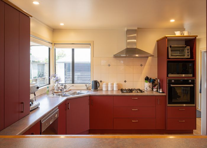  at 38 Grove Avenue, Weston, Oamaru