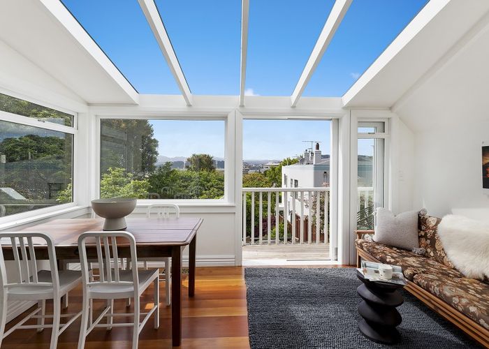  at 33 Grant Road, Thorndon, Wellington