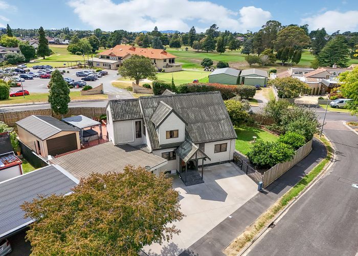  at 2 Golf Grove, Saint Andrews, Hamilton, Waikato