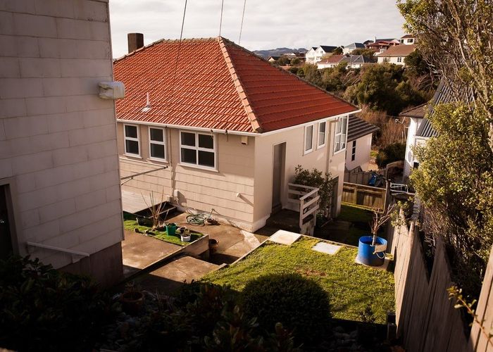  at 5E Stephen Street, Johnsonville, Wellington