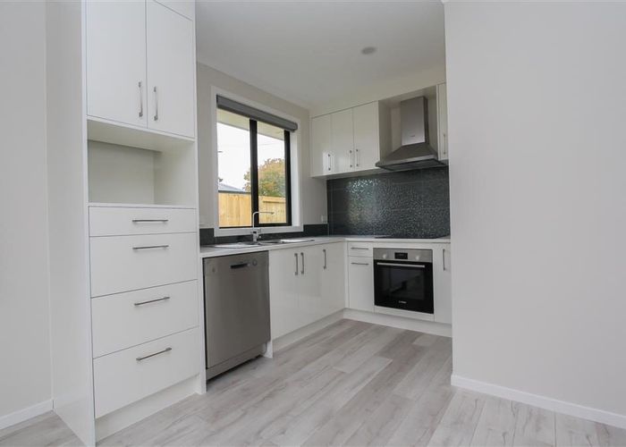  at 2/8A Rutherford Street, Chartwell, Hamilton, Waikato