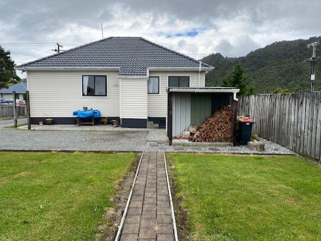  at 48 Monro Street, Cobden, Greymouth