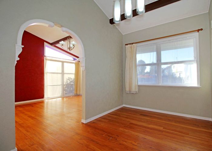  at 320 Bucklands Beach Road, Bucklands Beach, Manukau City, Auckland