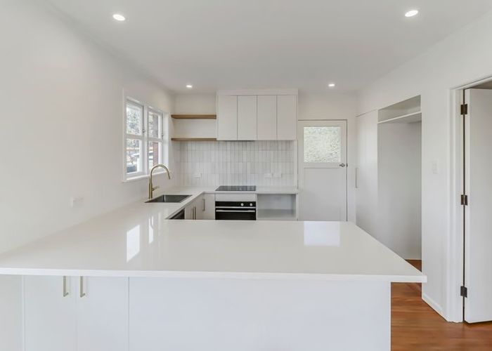  at 72 Muir Avenue, Mangere Bridge, Auckland