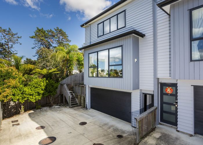  at 4/4 McQuoid Place, Glenfield, North Shore City, Auckland
