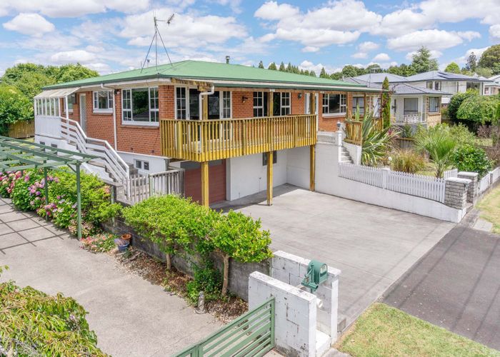  at 31 Mitcham Avenue, Forest Lake, Hamilton, Waikato