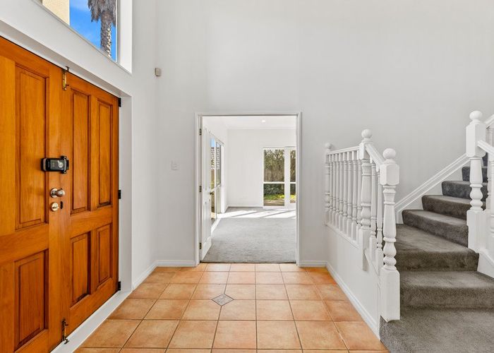  at 2 Opal Close, Rosedale, North Shore City, Auckland