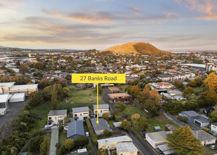  at 27 Banks Road, Mount Wellington, Auckland
