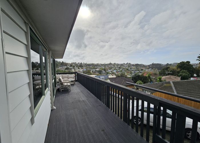  at 24 Carillon Place, Massey, Waitakere City, Auckland