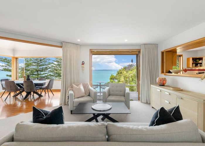  at 18 Peacock Street, Glendowie, Auckland