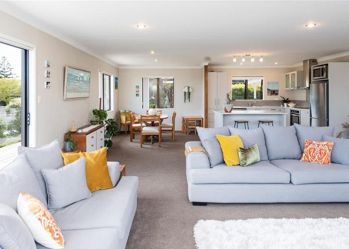  at 4A Rodney Street, Howick, Auckland