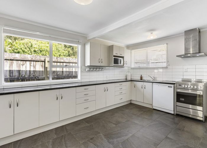 at 424 West Coast Road, Glen Eden, Auckland