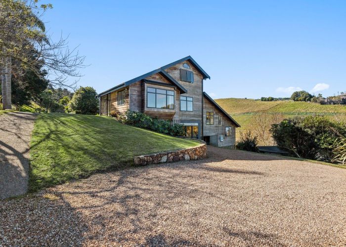  at 115 Wilma Road, Surfdale, Waiheke Island, Auckland