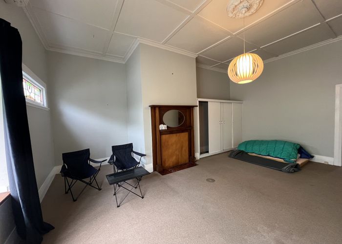  at 2/8 Dexter Avenue, Mount Eden, Auckland City, Auckland