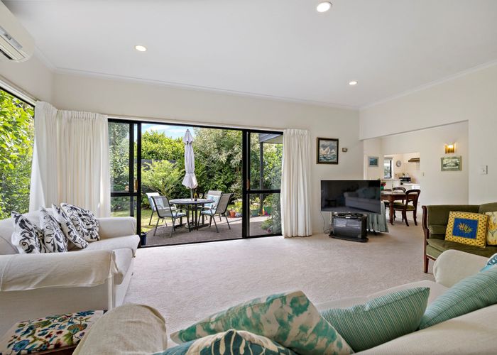  at 2/49 Hanene Street, St Heliers, Auckland