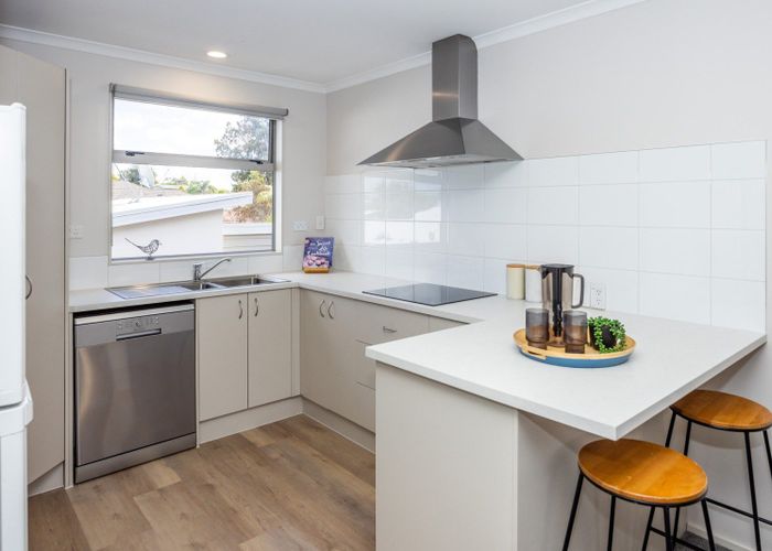  at 2/9 Beatty Street, Melville, Hamilton, Waikato