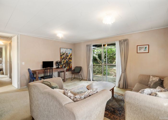  at 2/64 Titirangi Road, New Lynn, Waitakere City, Auckland